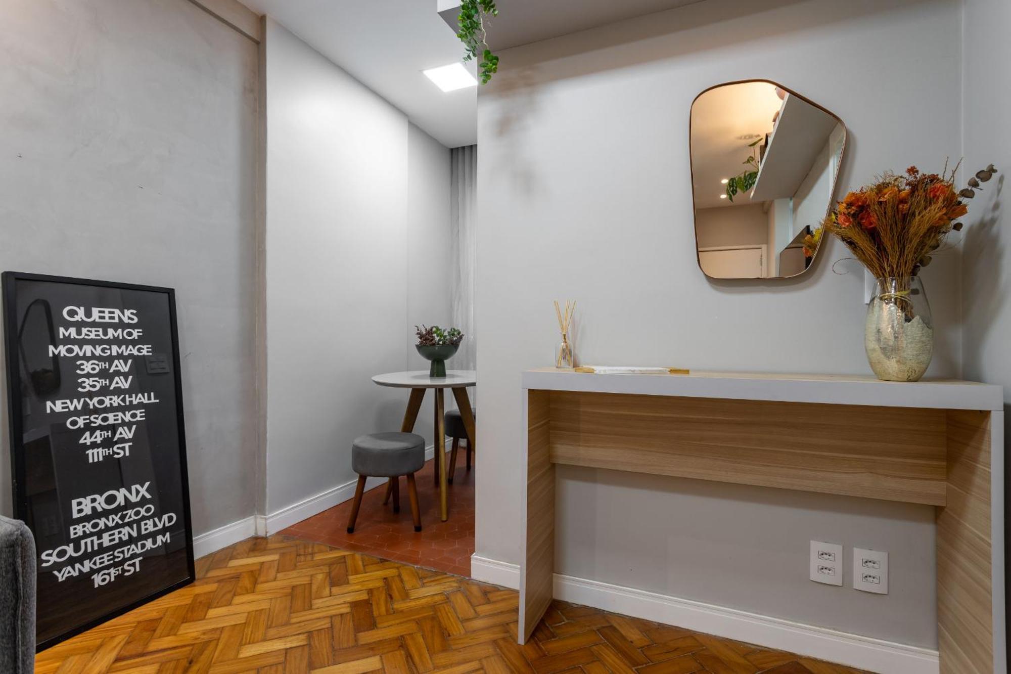 Apartamento Magnifico Em Copacabana - - Bi204 *